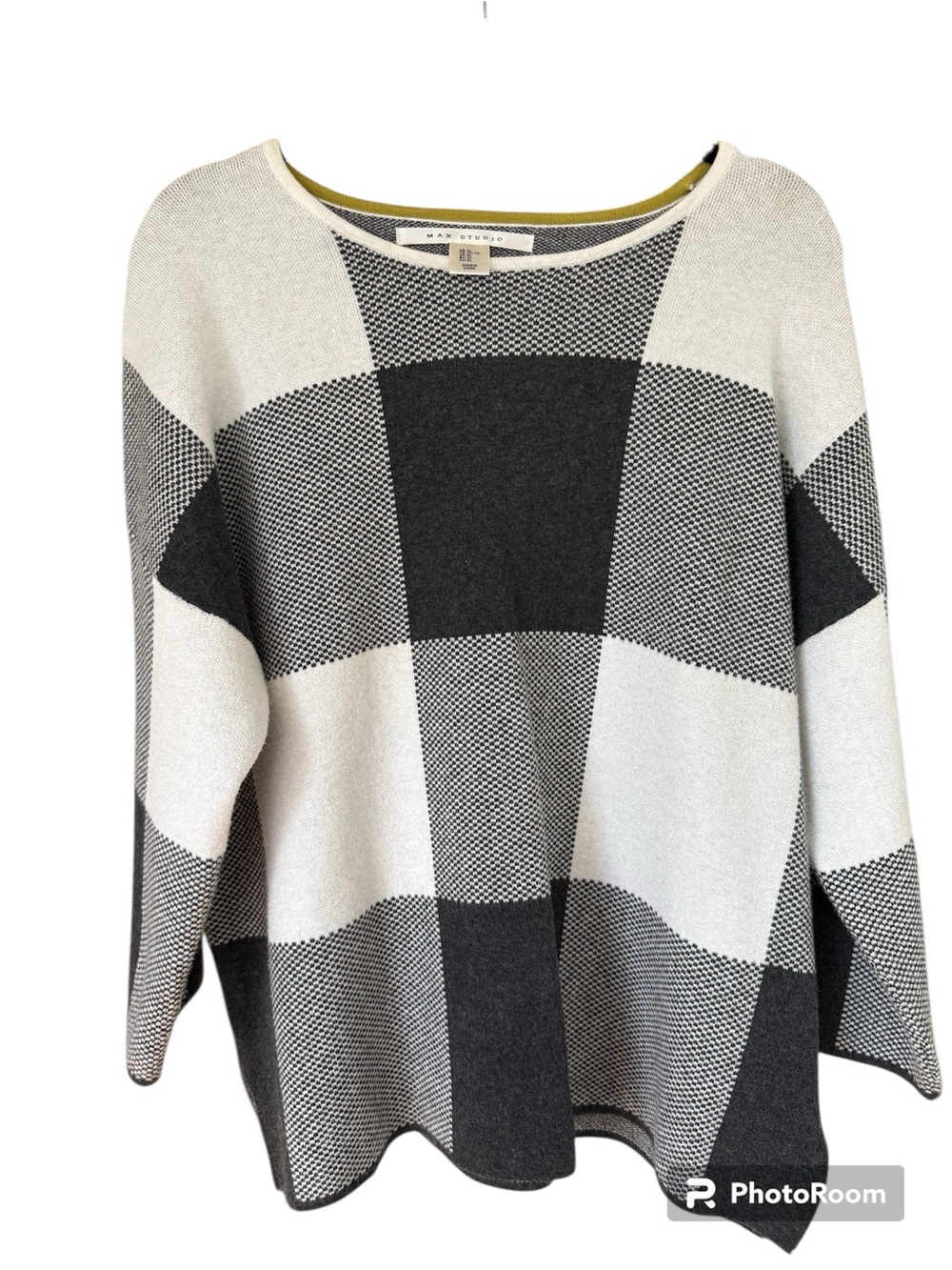 Max Studio Women's Black & White Checkered Crewneck Sweater- size XL